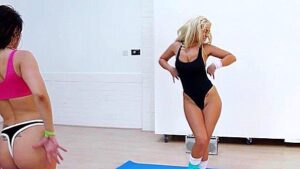 Porn collection of awesome fucking girls with guys